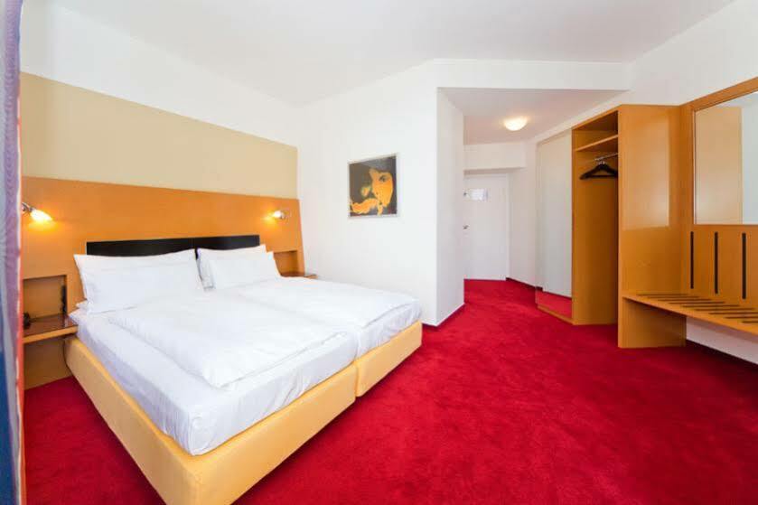 Theatrino Hotel 4*